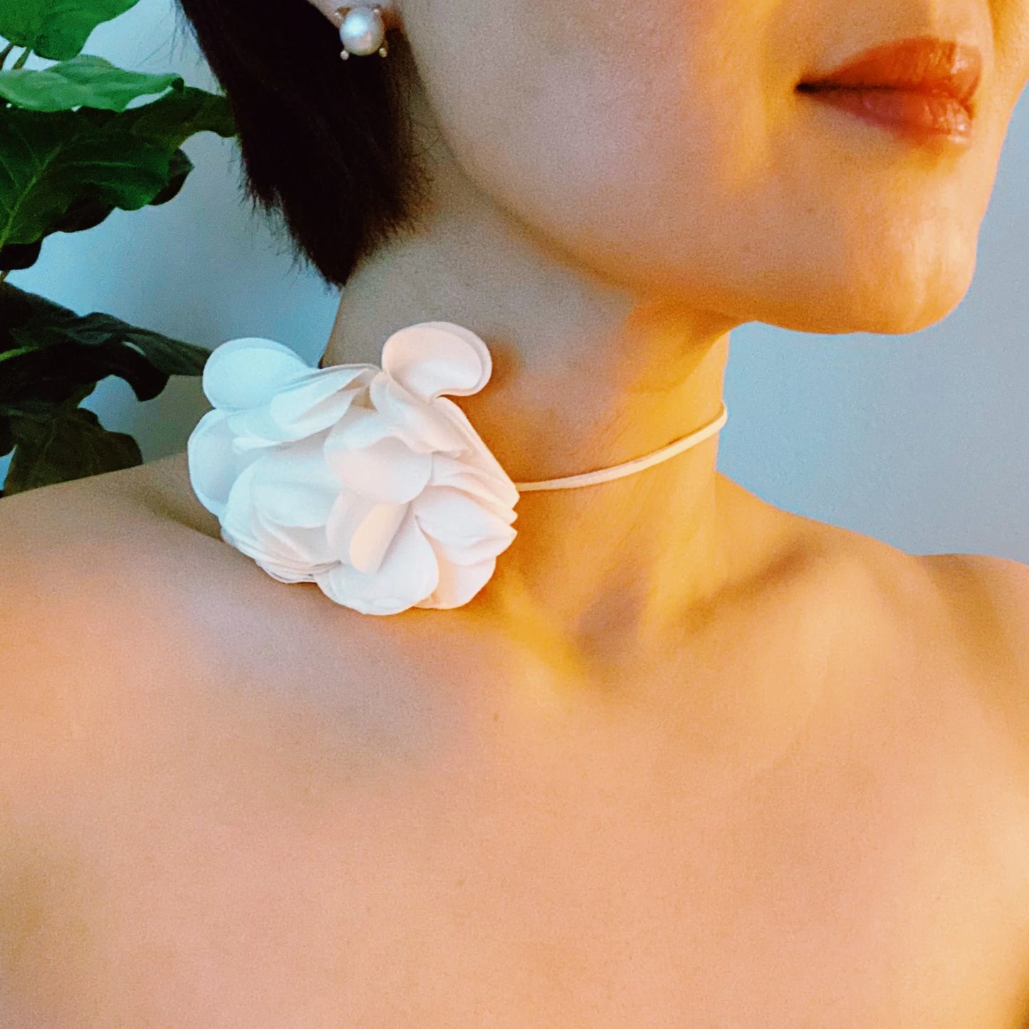 Chiffon Petals Rosette Tie Necklace