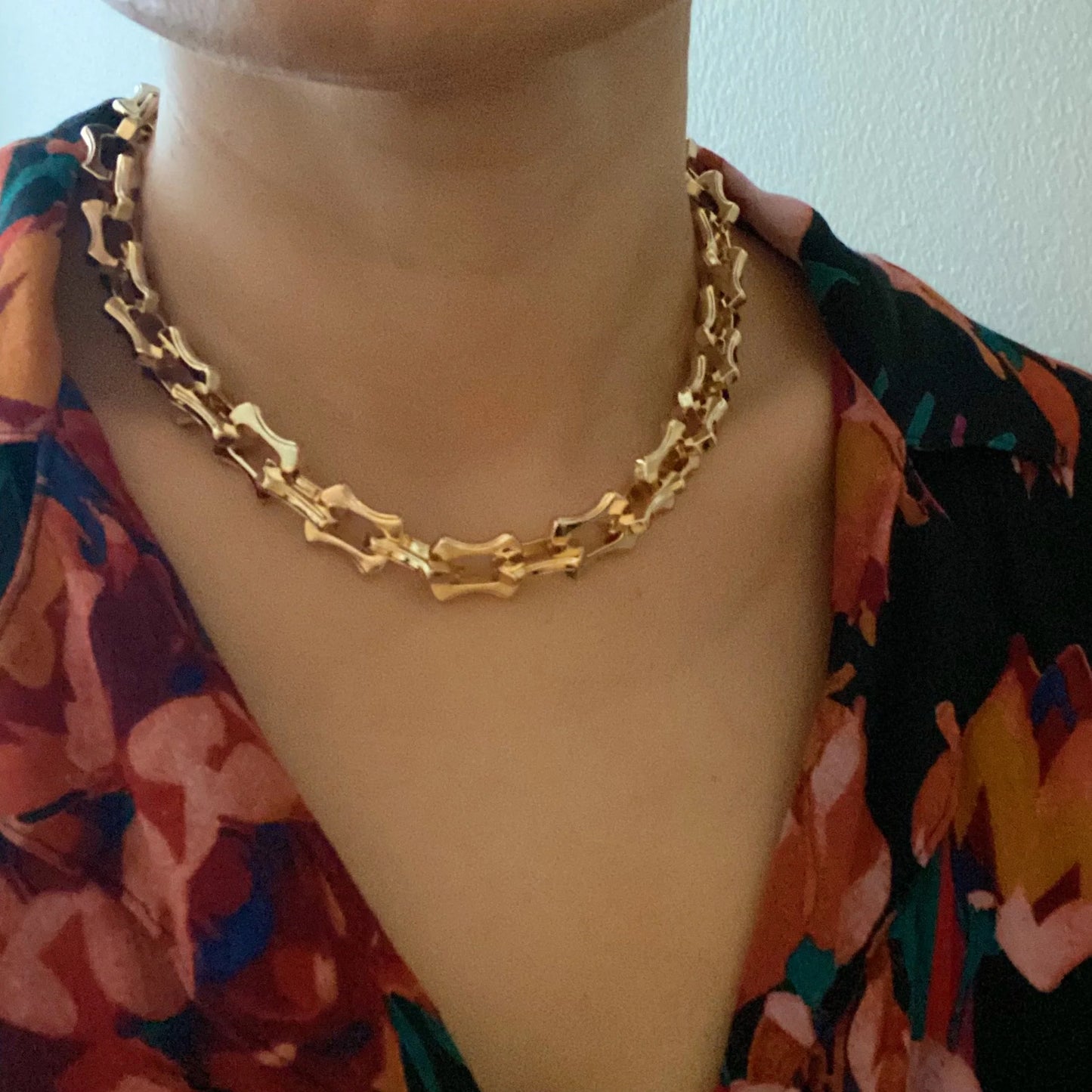 Exquisite Designers Bold Chain Necklace