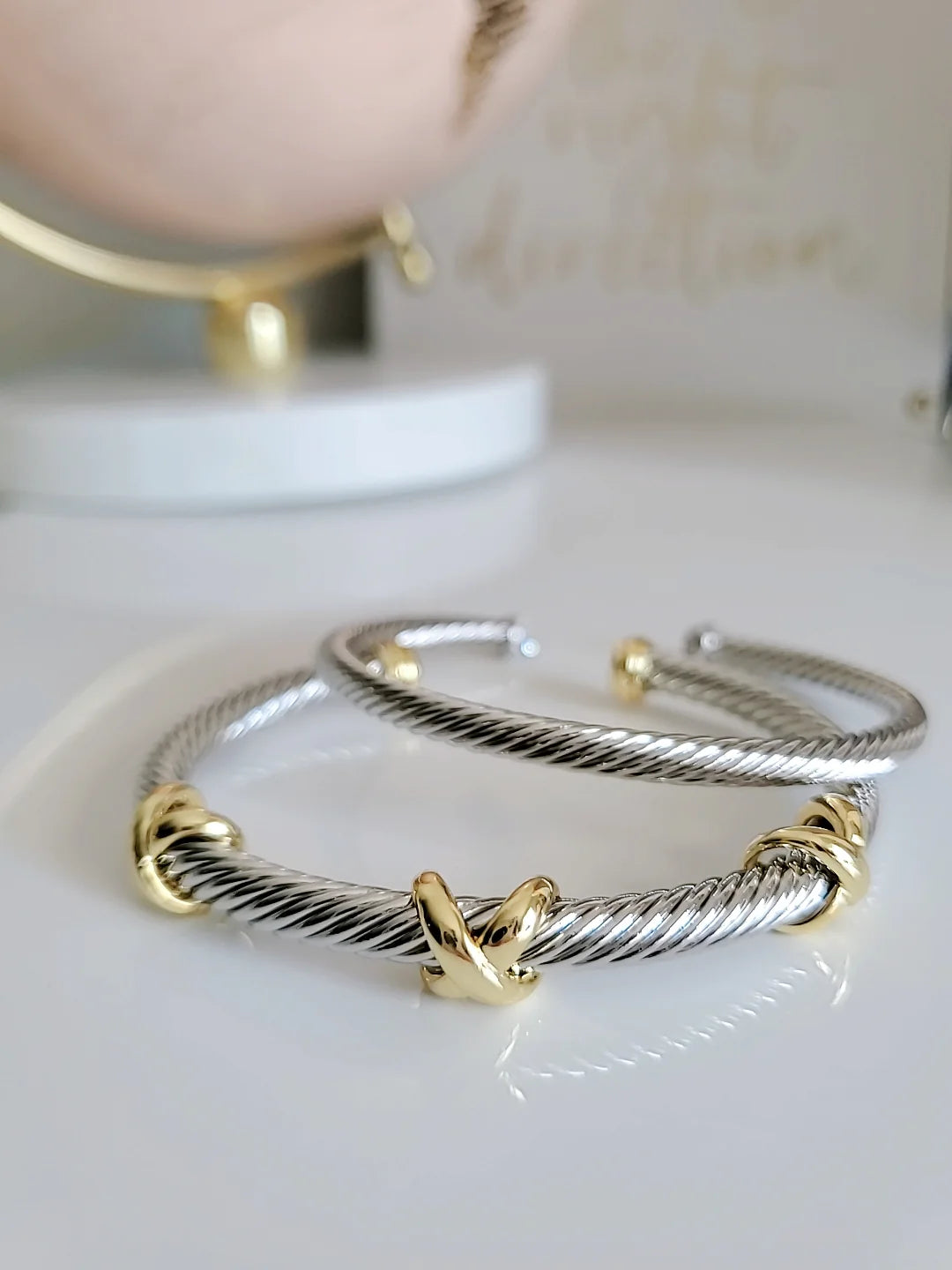 Luxurious elegant X Cable Cuff Bracelet