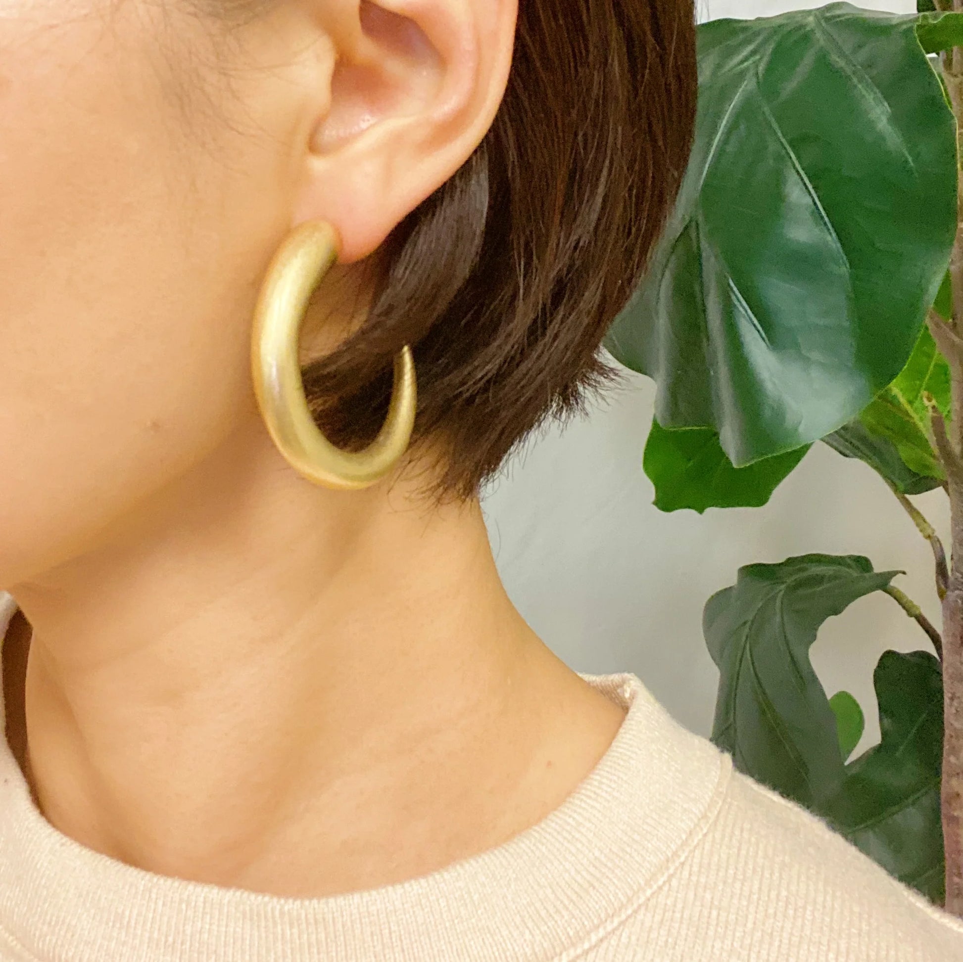 So Smooth Daily Hoop Earrings